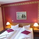 Otel Koos Putbus