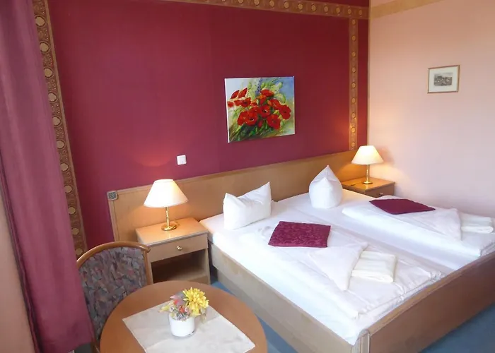 Koos Hotel *